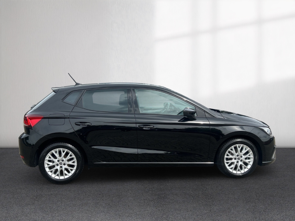 Fahrzeugabbildung SEAT Ibiza 1.0 TSI DSG FR NAVI LED SHZ GJR FullLink