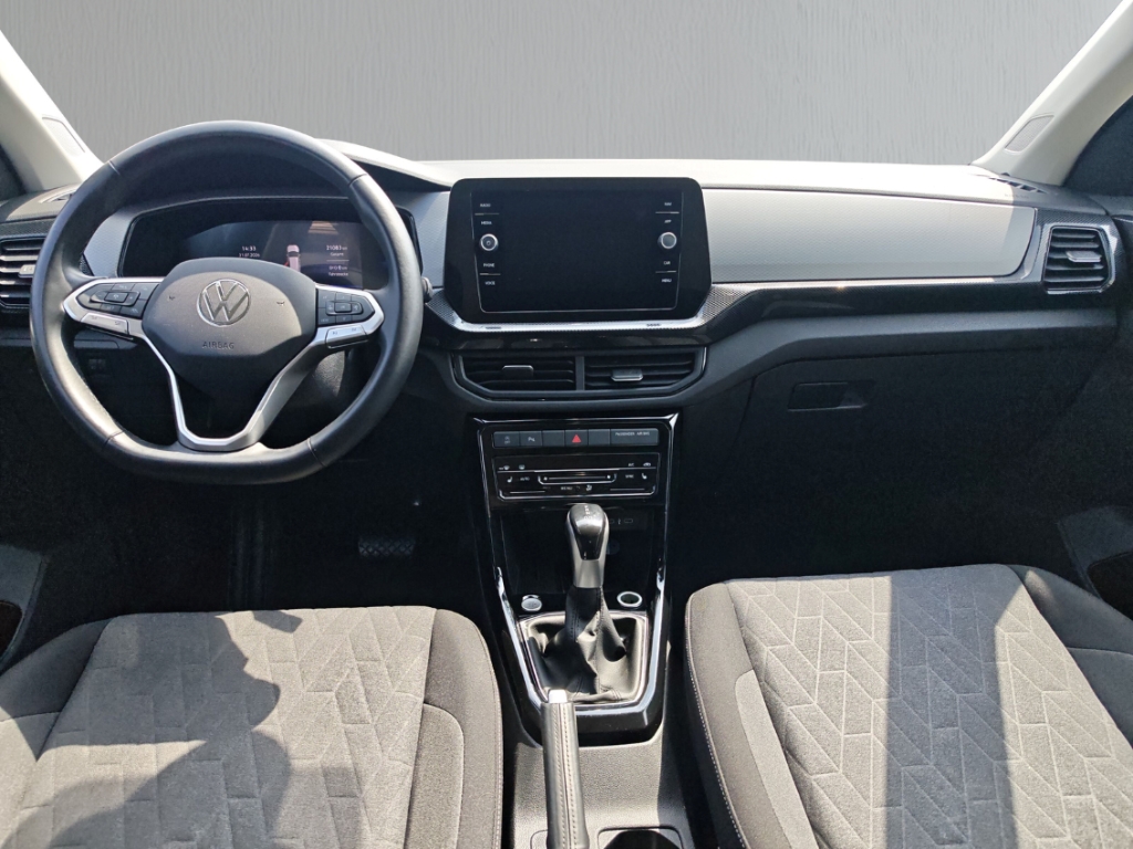 Fahrzeugabbildung Volkswagen T-Cross 1.0 TSI DSG Life LED IQ Drive SHZ LM17