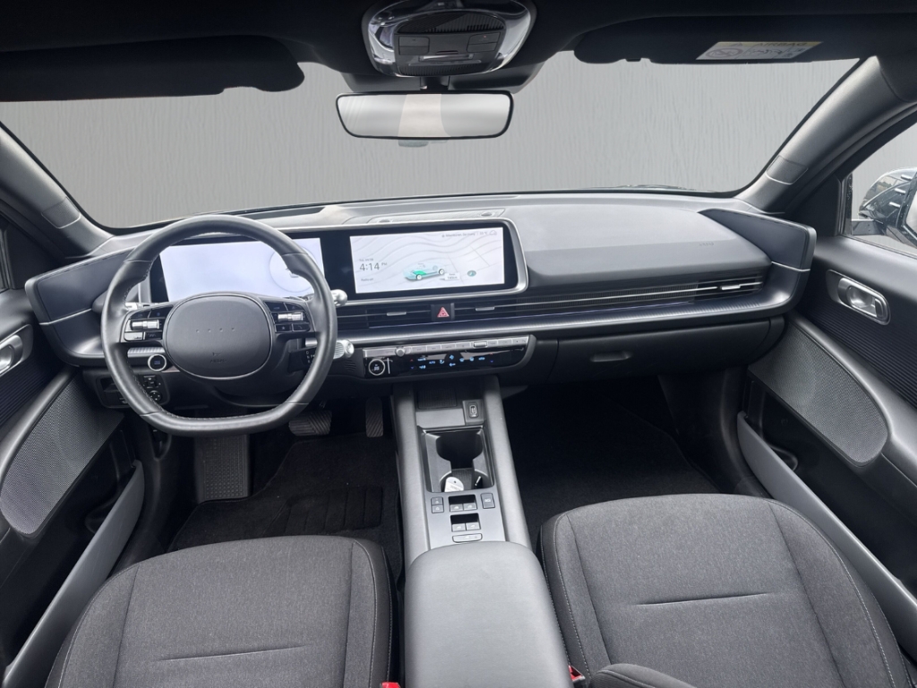 Fahrzeugabbildung Hyundai IONIQ 6 Techniq NAV HUD ACC LED 4xSHZ Garantie