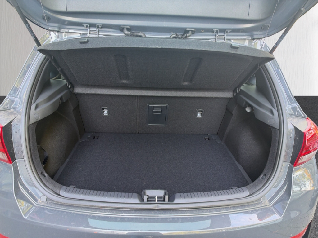 Fahrzeugabbildung Hyundai i30 FL 5-trg MY27 1.6 T-GDi DCT N-Line Panorama Navi Digitales Cockpit LED Apple