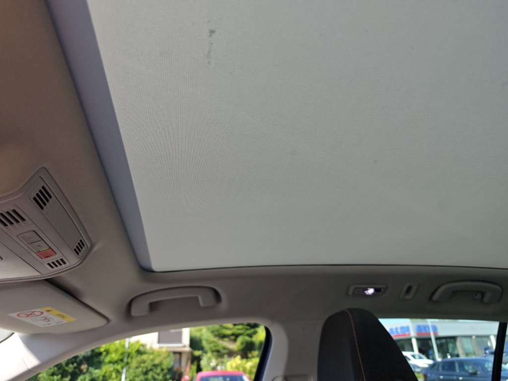 Fahrzeugabbildung SKODA Kamiq 1.0 TSI Style Navi Pano LED SHZ v+h R-Kam