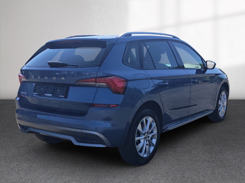 Fahrzeugabbildung SKODA Kamiq 1.0 TSI Style Navi Pano LED SHZ v+h R-Kam