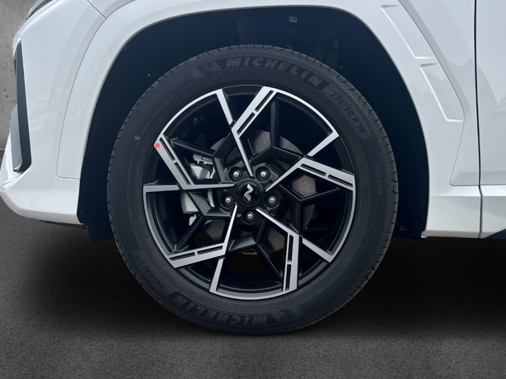 Fahrzeugabbildung Hyundai TUCSON FL MY26 1.6 T-GDI DCT 2WD N-Line Navi Digitales Cockpit LED ACC