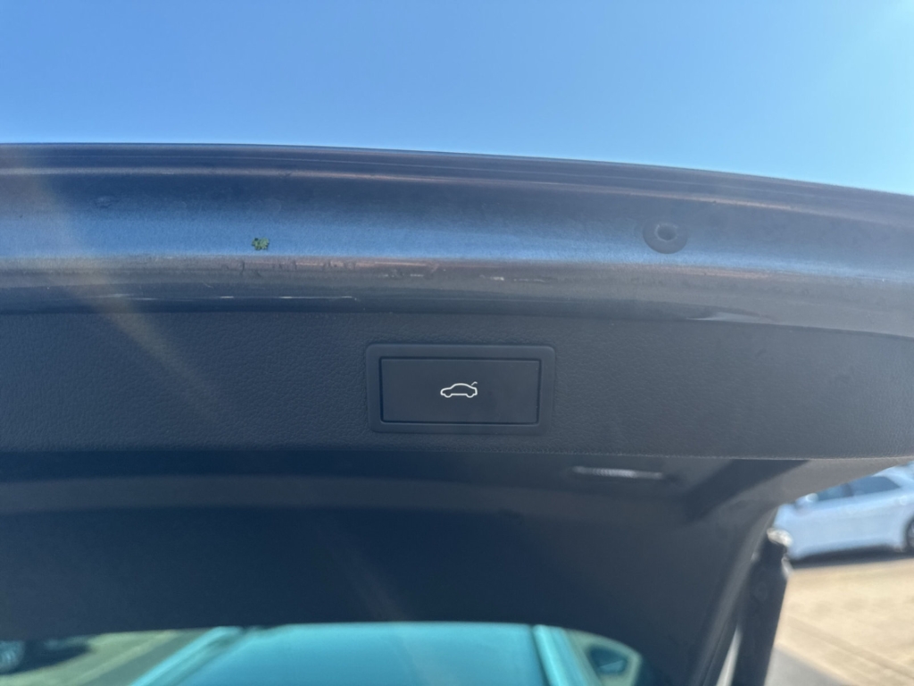 Fahrzeugabbildung SKODA Superb 2.0 TDI DSG Style AHK MatrLED SHZ PDCv+h