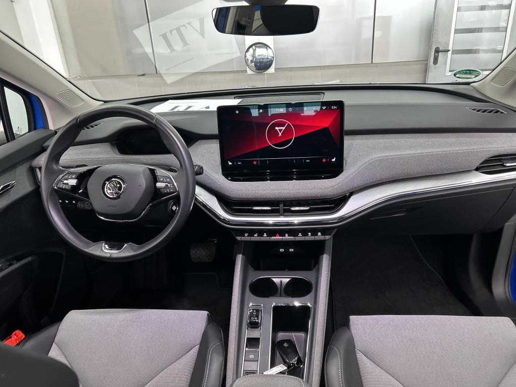 Fahrzeugabbildung SKODA Enyaq Loft 60 LOFT AHK LED SHZ NAVI PDC FrontAss R