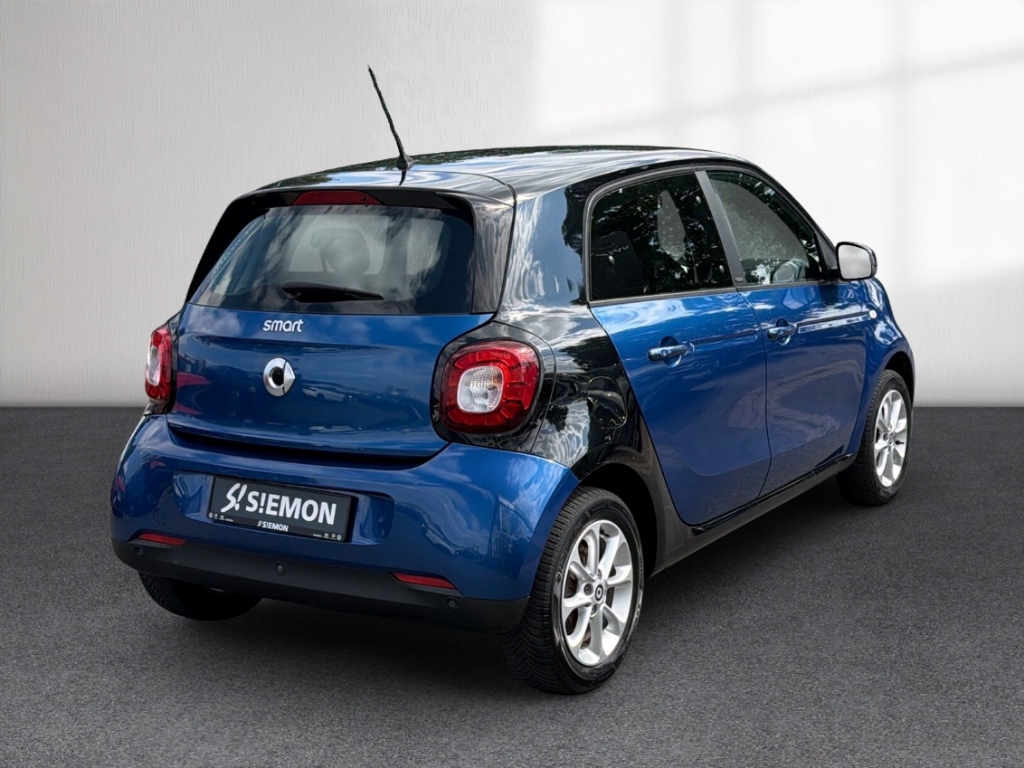 Fahrzeugabbildung Smart forfour 1.0 passion PDC hi SHZ Klima AUX Bluetoo