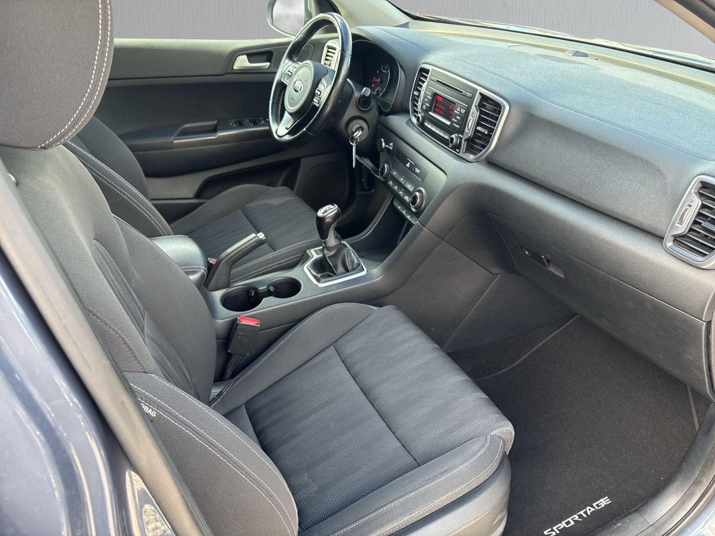Fahrzeugabbildung Kia Sportage Edition 7 2WD SHZ LHZ Klima AppConn