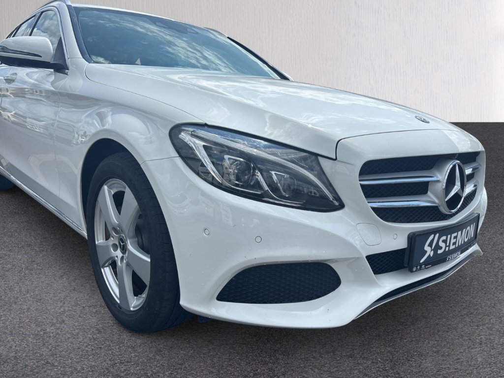 Fahrzeugabbildung Mercedes-Benz C 180 AVANTGARDE AHK LED LEDER NAV KLIM SHZ AMBI