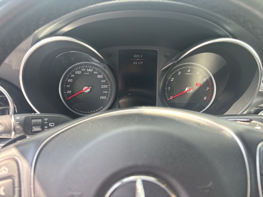 Fahrzeugabbildung Mercedes-Benz C 180 AVANTGARDE AHK LED LEDER NAV KLIM SHZ AMBI