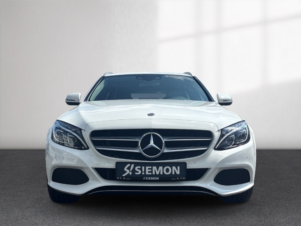 Fahrzeugabbildung Mercedes-Benz C 180 AVANTGARDE AHK LED LEDER NAV KLIM SHZ AMBI