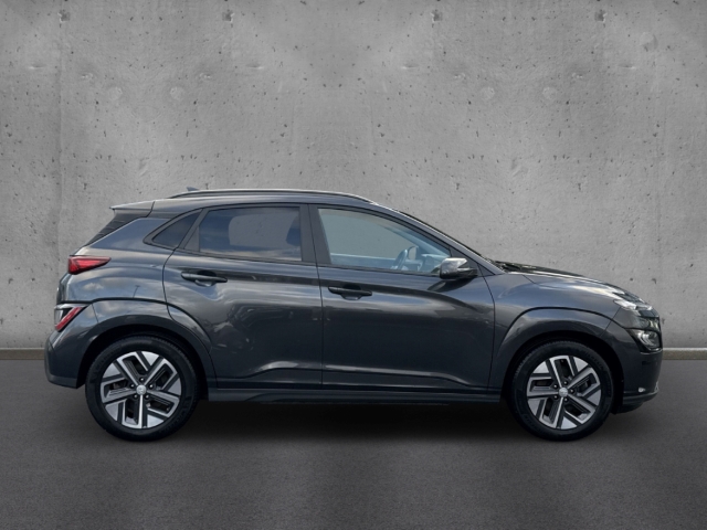 Fahrzeugabbildung Hyundai KONA Elektro FL 64kWh TREND Navigationspaket Soundsystem LED ACC Apple CarPlay
