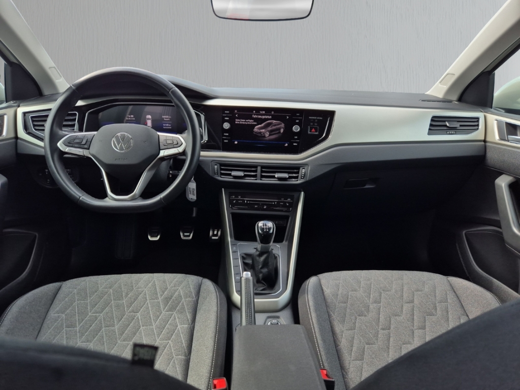Fahrzeugabbildung Volkswagen Taigo Life 1.0 TSI LED SHZ Klima PDCv+h Temp ZV