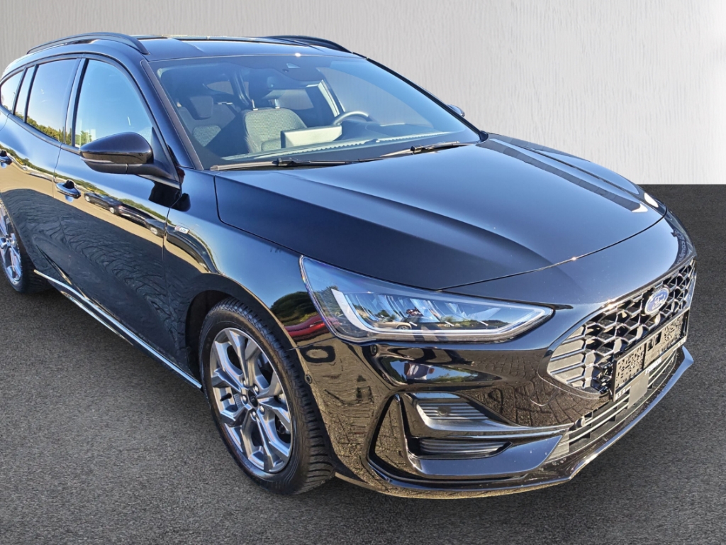 Fahrzeugabbildung Ford Focus Turnier 1.0 ST Line AHK HUD ACC RFK SHZ