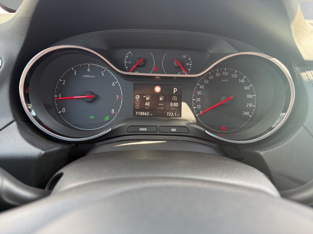 Fahrzeugabbildung Opel Grandland 1.5 D INNOVATION Aut. AHK ALLWETTER NAVI