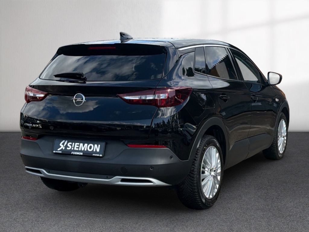 Fahrzeugabbildung Opel Grandland 1.5 D INNOVATION Aut. AHK ALLWETTER NAVI