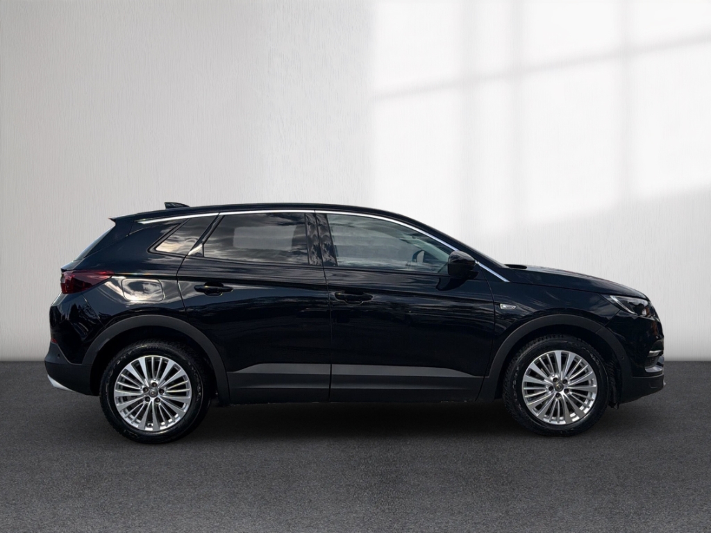 Fahrzeugabbildung Opel Grandland 1.5 D INNOVATION Aut. AHK ALLWETTER NAVI