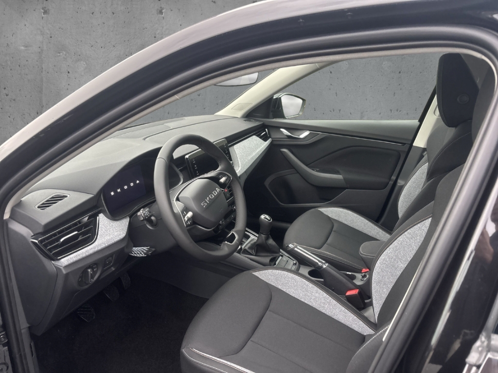 Fahrzeugabbildung SKODA Scala 1.0 TSI SELECTION LED Apple CarPlay Alu