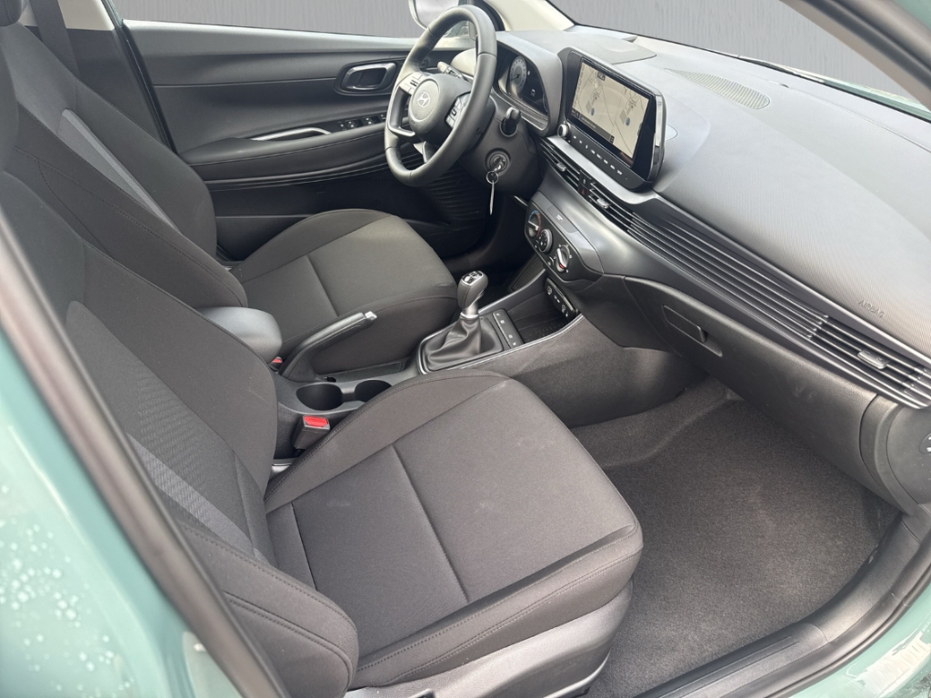 Fahrzeugabbildung Hyundai i20 FL MY26 1.0 T-GDI Trend Navi BOSE Digitales Cockpit LED Apple CarPlay Android