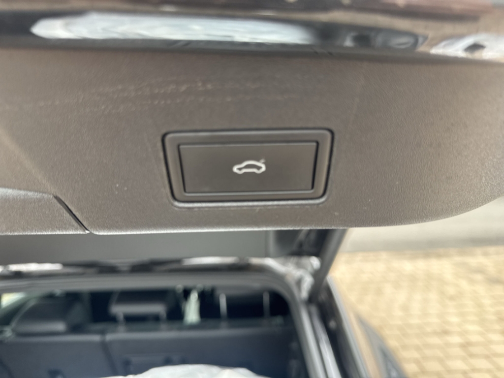 Fahrzeugabbildung Volkswagen ID.4 GTX 4M 77 kWh TopSport Pano AreaView HeadUp