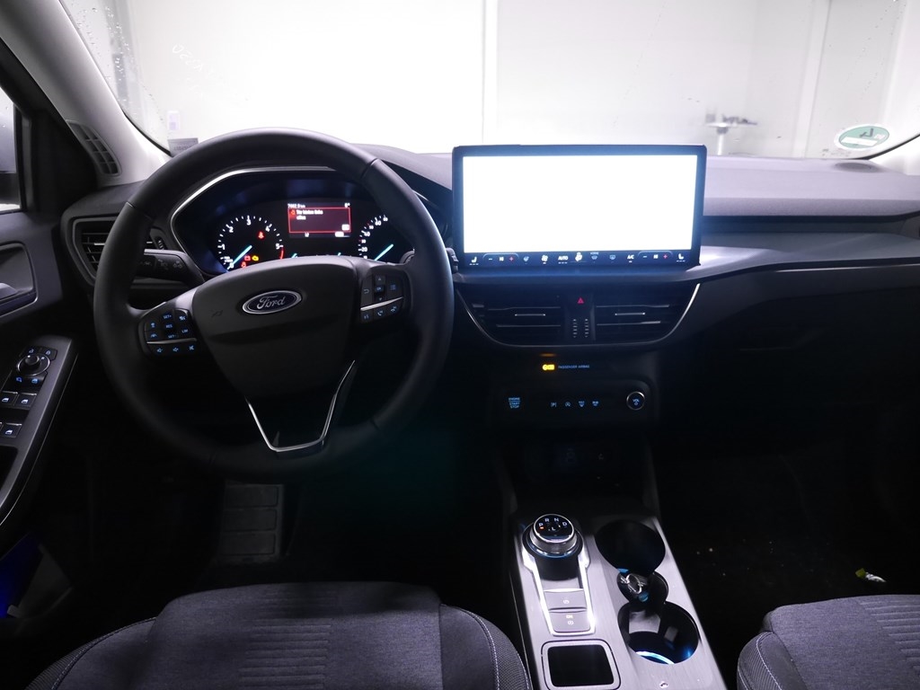 Fahrzeugabbildung Ford Focus Turn. 1.5 EcoBlue Active Auto. LED Alarm e