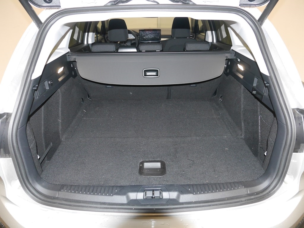 Fahrzeugabbildung Ford Focus Turn. 1.5 EcoBlue Active Auto. LED Alarm e