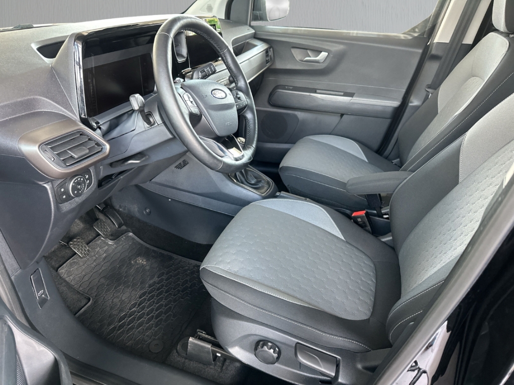 Fahrzeugabbildung Ford Tourneo Courier Titanium AHK AAC LM17 Winterpak. LED TFL