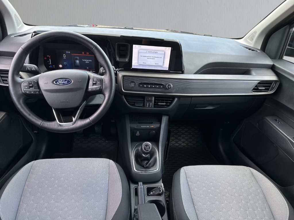 Fahrzeugabbildung Ford Tourneo Courier Titanium AHK AAC LM17 Winterpak. LED TFL
