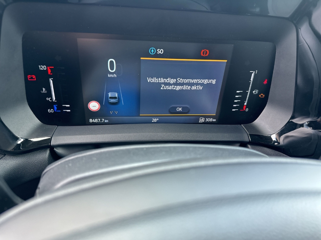 Fahrzeugabbildung Ford Tourneo Courier Titanium AHK AAC LM17 Winterpak. LED TFL