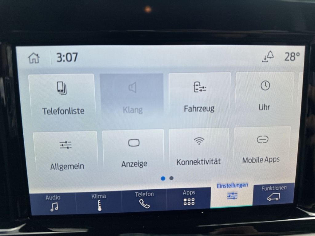 Fahrzeugabbildung Ford Tourneo Courier Titanium AHK AAC LM17 Winterpak. LED TFL