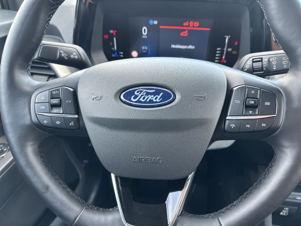 Fahrzeugabbildung Ford Tourneo Courier Titanium AHK AAC LM17 Winterpak. LED TFL