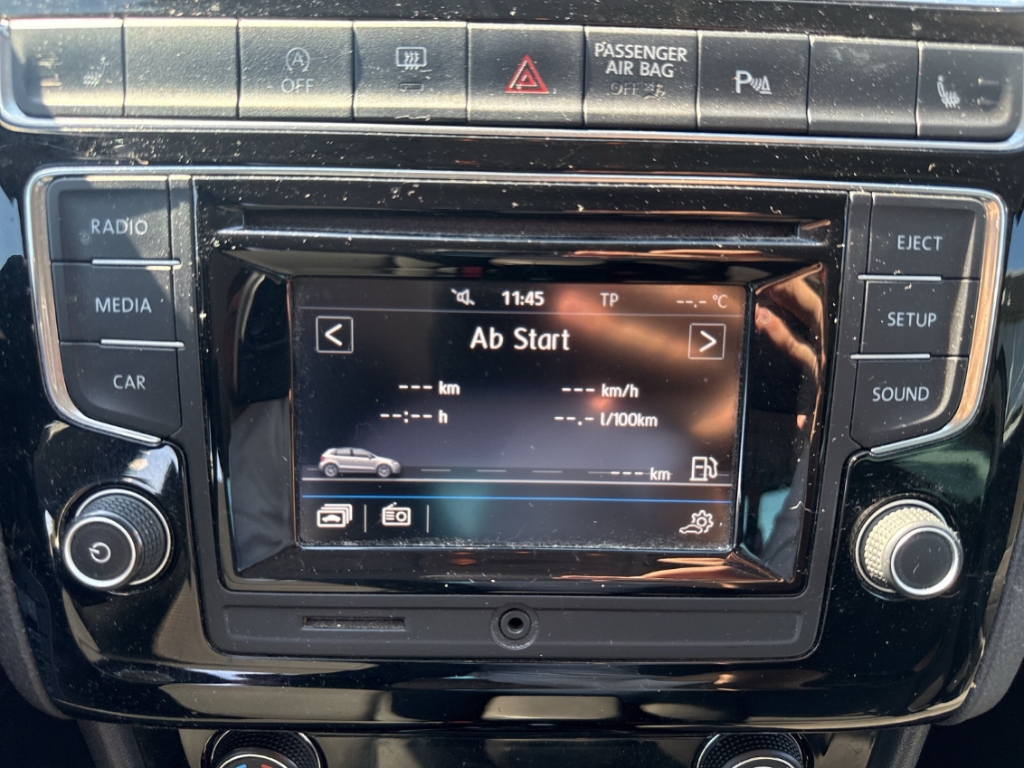 Fahrzeugabbildung Volkswagen Polo TSI Sound LED Tempomat SHZ PDC Klima
