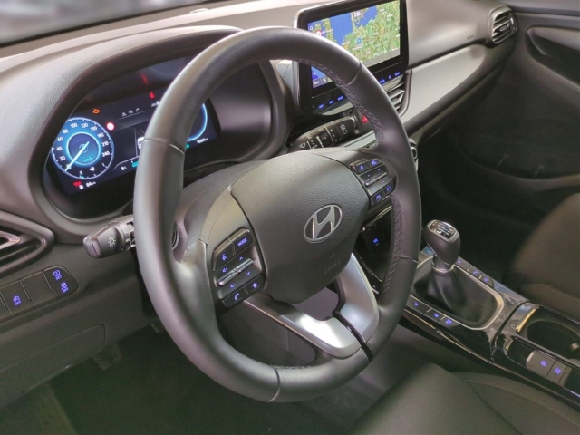 Fahrzeugabbildung Hyundai i30 FL 5-trg 1.5 T-GDI 48V MT Advantage MY25 Navi Digitales Cockpit LED Apple CarPlay