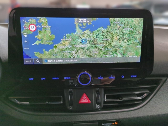 Fahrzeugabbildung Hyundai i30 FL 5-trg 1.5 T-GDI 48V MT Advantage MY25 Navi Digitales Cockpit LED Apple CarPlay