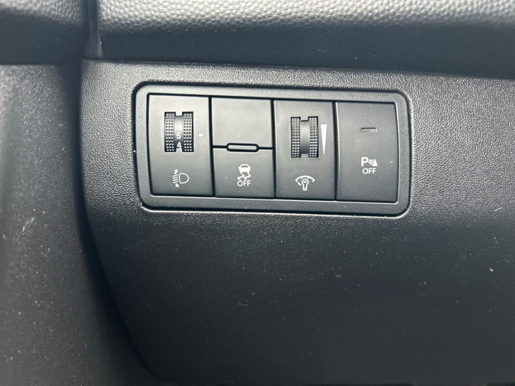Fahrzeugabbildung Hyundai ix20 1.6 Trend AT 1.Hand Klima PDC Radio Isofix