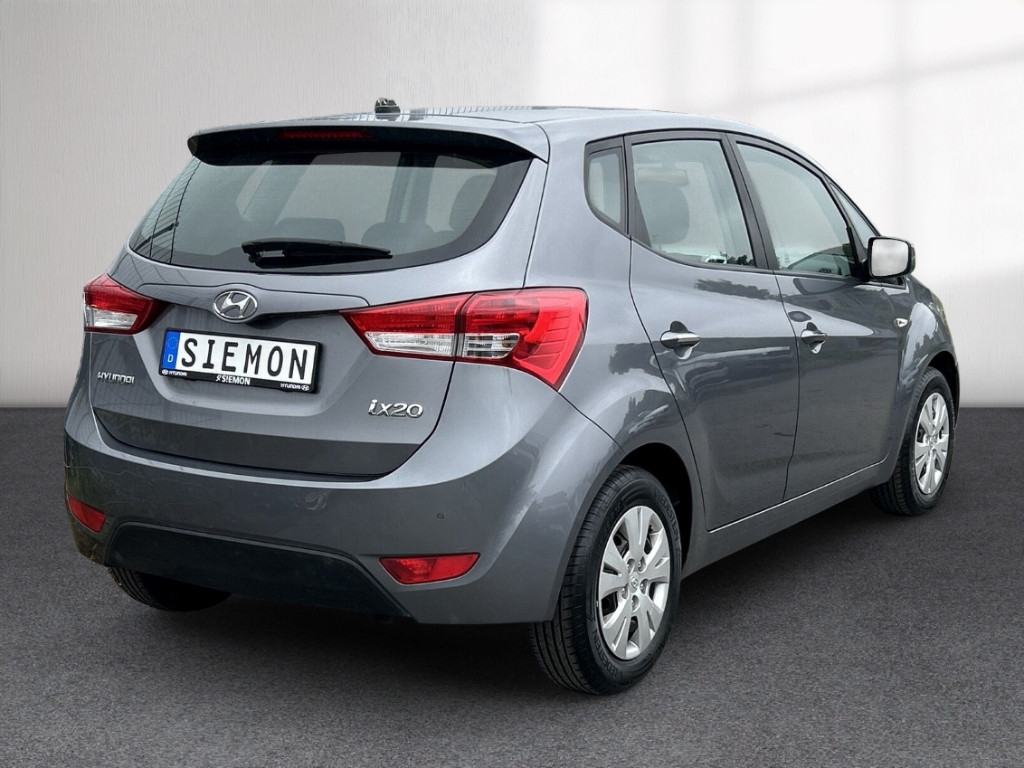Fahrzeugabbildung Hyundai ix20 1.6 Trend AT 1.Hand Klima PDC Radio Isofix