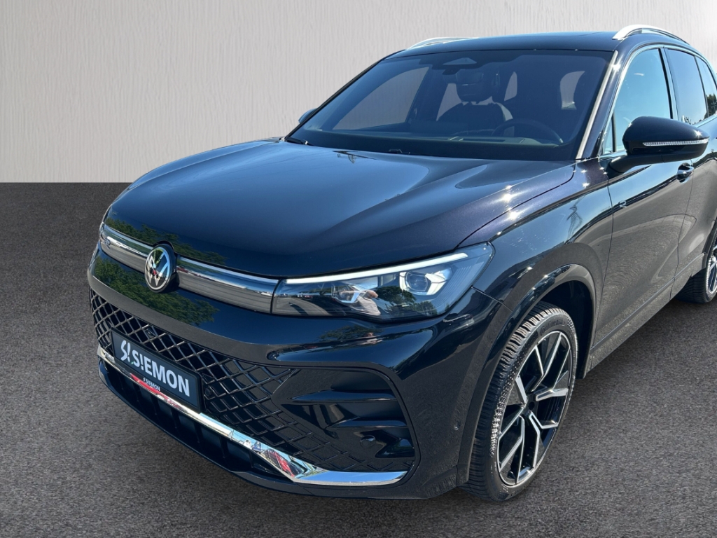 Fahrzeugabbildung Volkswagen Tiguan 2.0 TDI 4Motion R-Line ACC PDCv+h SHZ AHK LED