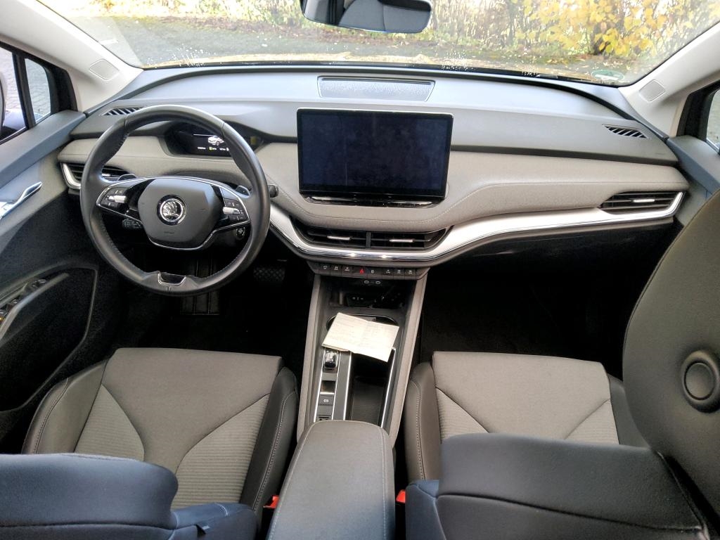 Fahrzeugabbildung SKODA Enyaq iV 60 Loft AHK Pano Navi ACC SHZ LHZ R-Kam