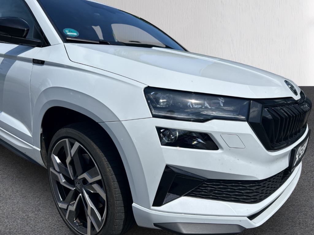 Fahrzeugabbildung SKODA Karoq 1.5 TSI 7-DSG Sportline 19LM el.Heckklappe Kamera LED Keyless Sitzheizung