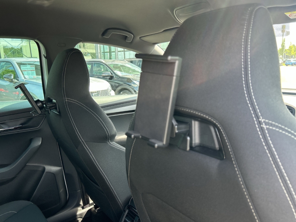Fahrzeugabbildung SKODA Karoq 1.5 TSI 7-DSG Sportline 19LM el.Heckklappe Kamera LED Keyless Sitzheizung