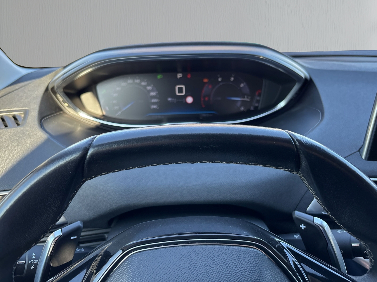 Fahrzeugabbildung Peugeot 3008 2.0 Blue HDI Allure Autom. AHK RFK SHZ