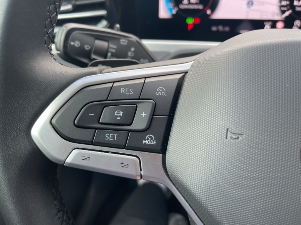Fahrzeugabbildung Volkswagen Passat Variant 2.0 TDI Elegance AHK IQ.Drive IQ.Light