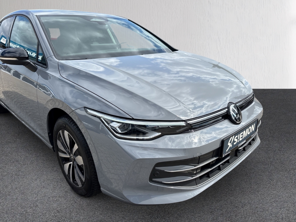 Fahrzeugabbildung Volkswagen Golf 1.5 TSI Life Goal AHK LED+ Navi ACC SHZ LHZ