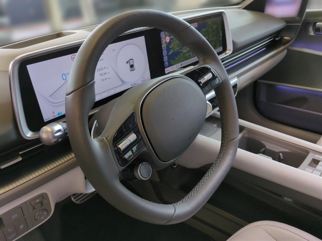 Fahrzeugabbildung Hyundai IONIQ 6 77,4kWh 2WD UNIQ Digi-Spiegel HUD Navi Digitales Cockpit Memory Sitze Soundsystem