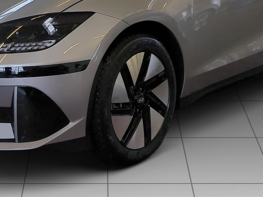 Fahrzeugabbildung Hyundai IONIQ 6 77,4kWh 2WD UNIQ Digi-Spiegel HUD Navi Digitales Cockpit Memory Sitze Soundsystem