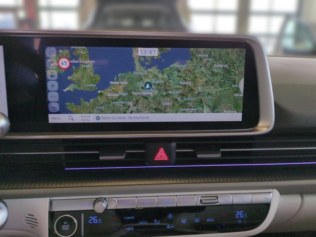 Fahrzeugabbildung Hyundai IONIQ 6 77,4kWh 2WD UNIQ Digi-Spiegel HUD Navi Digitales Cockpit Memory Sitze Soundsystem
