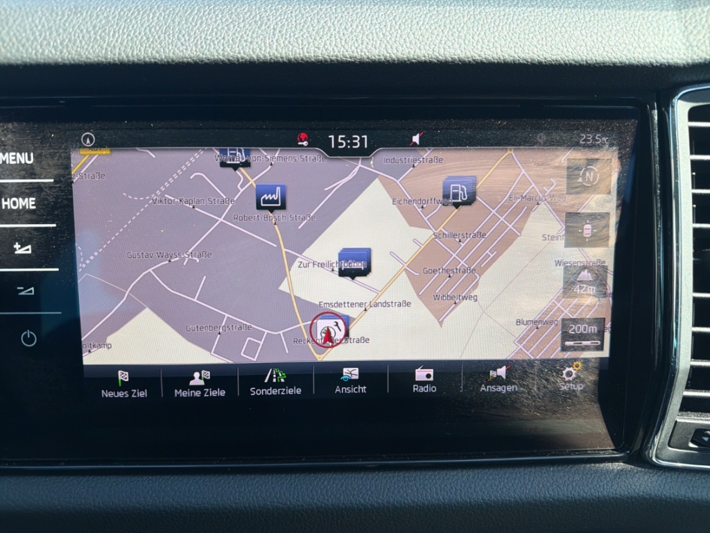 Fahrzeugabbildung SKODA Kodiaq Soleil Ambition LED Navi Leder StHzg ACC