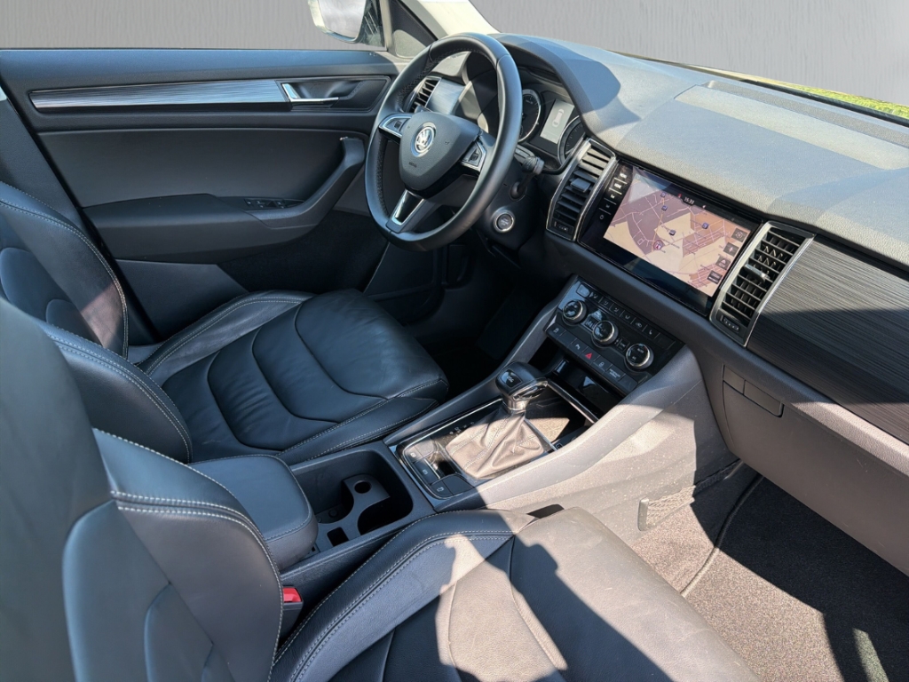 Fahrzeugabbildung SKODA Kodiaq Soleil Ambition LED Navi Leder StHzg ACC