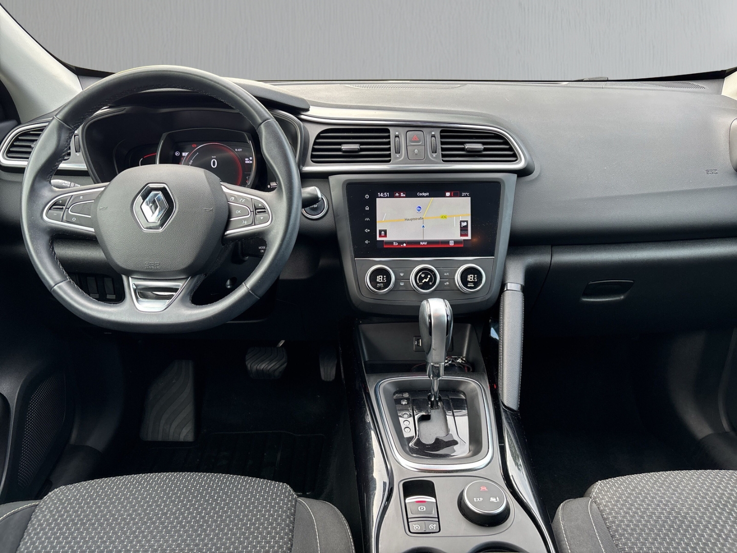 Fahrzeugabbildung Renault Kadjar Zen 1.3 TCe RFK SHZ LED LMF TEMP KLIMA