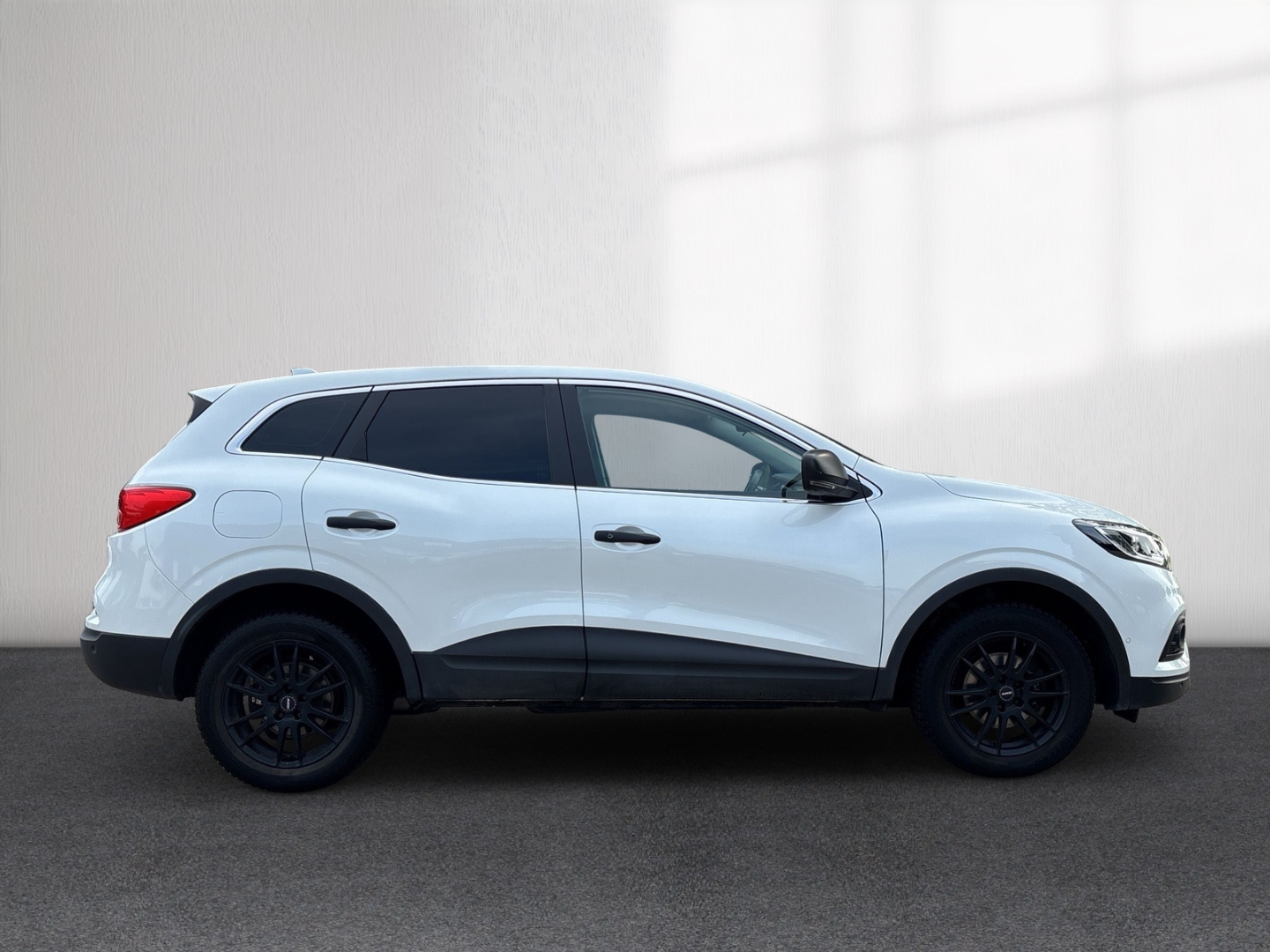 Fahrzeugabbildung Renault Kadjar Zen 1.3 TCe RFK SHZ LED LMF TEMP KLIMA