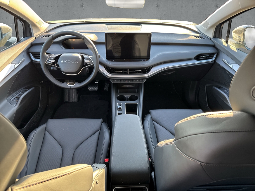 Fahrzeugabbildung SKODA Enyaq 85 Selection Suite Plus-Paket AHK LM20